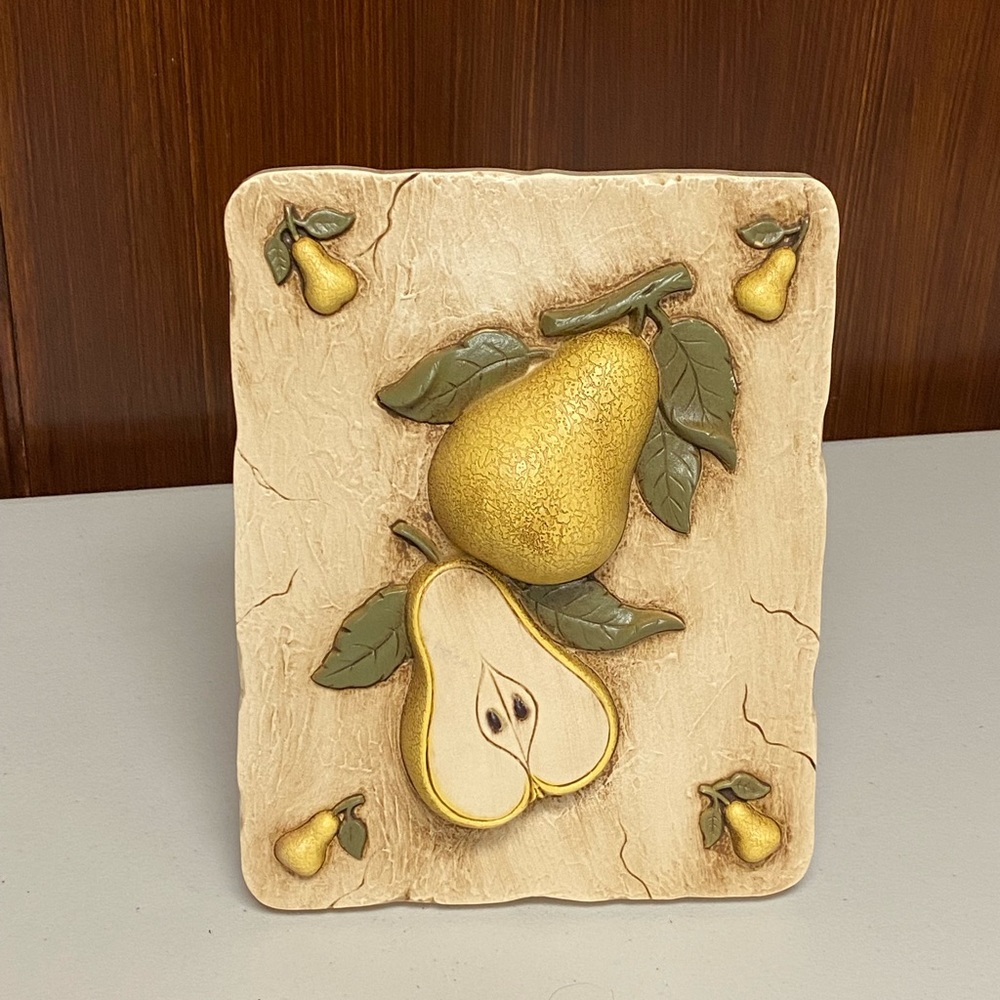 Vintage Home interiors & gifts pears decorative plaque